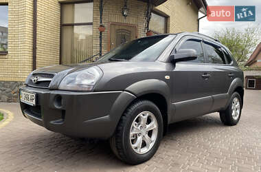 Позашляховик / Кросовер Hyundai Tucson 2009 в Чернігові