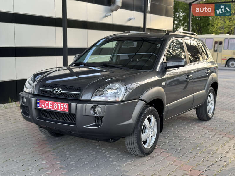 Внедорожник / Кроссовер Hyundai Tucson 2008 в 