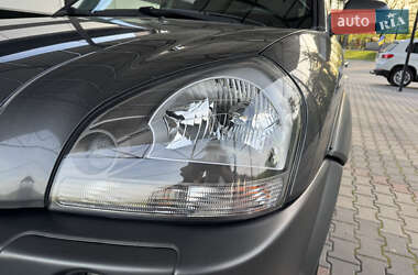 Внедорожник / Кроссовер Hyundai Tucson 2008 в 