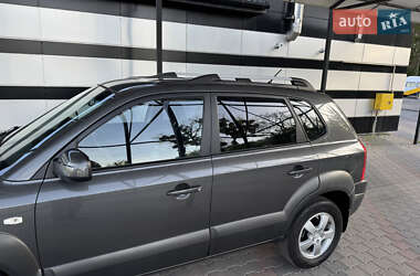 Внедорожник / Кроссовер Hyundai Tucson 2008 в 