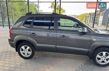 Внедорожник / Кроссовер Hyundai Tucson 2008 в 