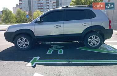 Внедорожник / Кроссовер Hyundai Tucson 2007 в 