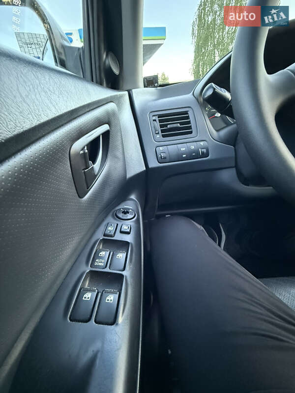 Позашляховик / Кросовер Hyundai Tucson 2006 в Лубнах