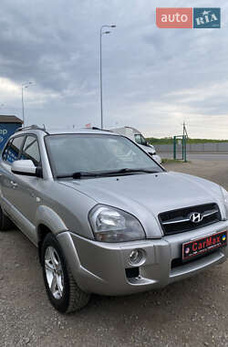 Внедорожник / Кроссовер Hyundai Tucson 2006 в 