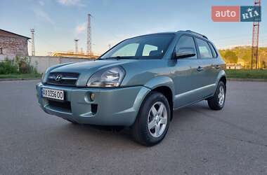 Позашляховик / Кросовер Hyundai Tucson 2005 в Високому