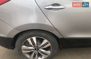Внедорожник / Кроссовер Hyundai Tucson 2014 в 