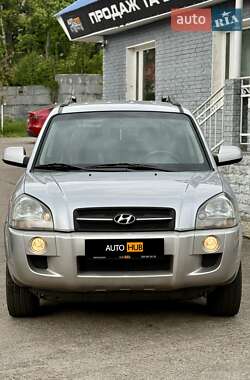 Внедорожник / Кроссовер Hyundai Tucson 2006 в 