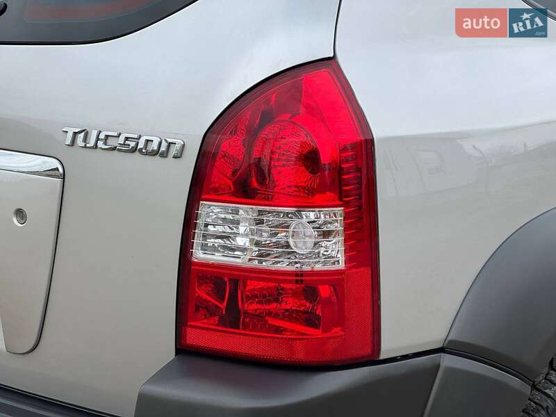 Позашляховик / Кросовер Hyundai Tucson 2009 в Охтирці