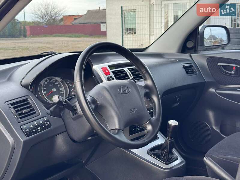 Позашляховик / Кросовер Hyundai Tucson 2009 в Охтирці