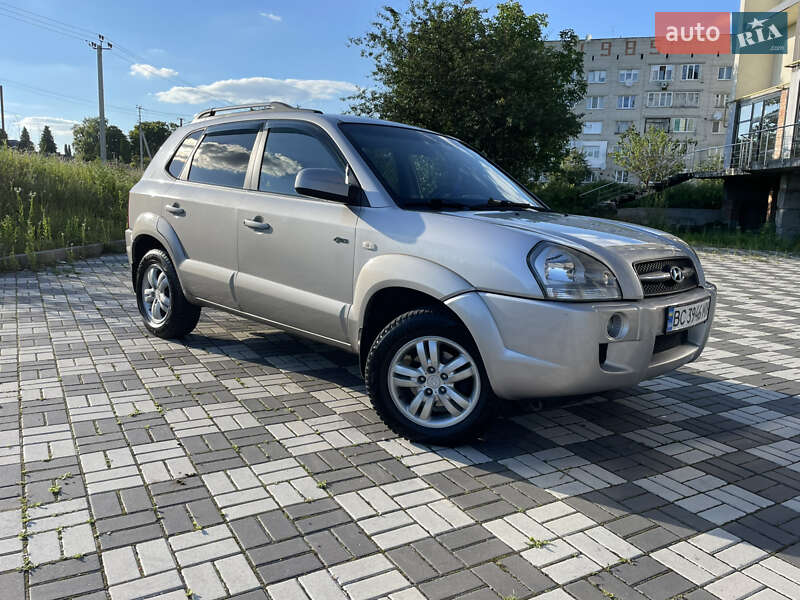 Позашляховик / Кросовер Hyundai Tucson 2006 в Буську
