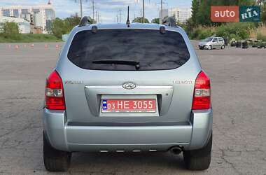 Внедорожник / Кроссовер Hyundai Tucson 2006 в 