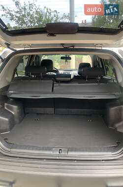 Внедорожник / Кроссовер Hyundai Tucson 2011 в 