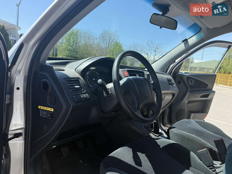 Позашляховик / Кросовер Hyundai Tucson 2005 в Олександрії