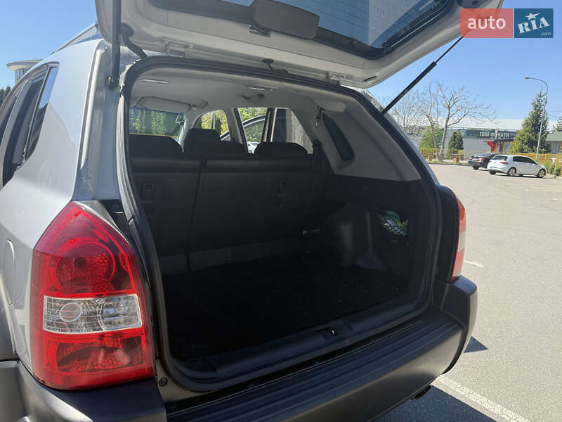 Позашляховик / Кросовер Hyundai Tucson 2005 в Олександрії