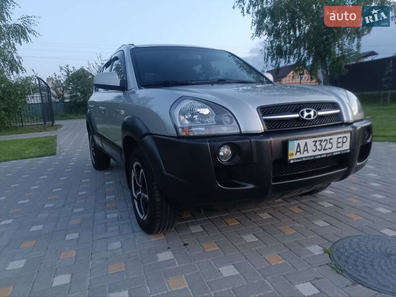 Позашляховик / Кросовер Hyundai Tucson 2006 в Києві
