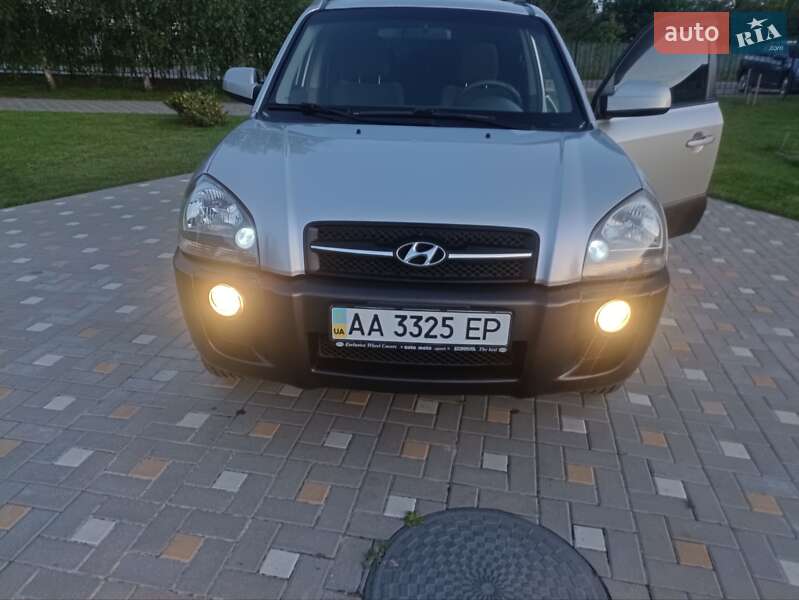 Позашляховик / Кросовер Hyundai Tucson 2006 в Києві