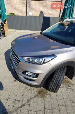 Позашляховик / Кросовер Hyundai Tucson 2019 в 