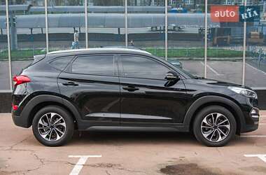 Позашляховик / Кросовер Hyundai Tucson 2015 в 