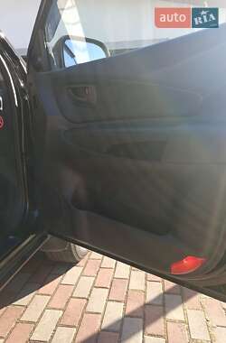 Позашляховик / Кросовер Hyundai Tucson 2008 в 