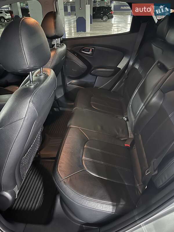 Позашляховик / Кросовер Hyundai Tucson 2014 в Харкові
