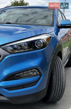 Позашляховик / Кросовер Hyundai Tucson 2017 в 