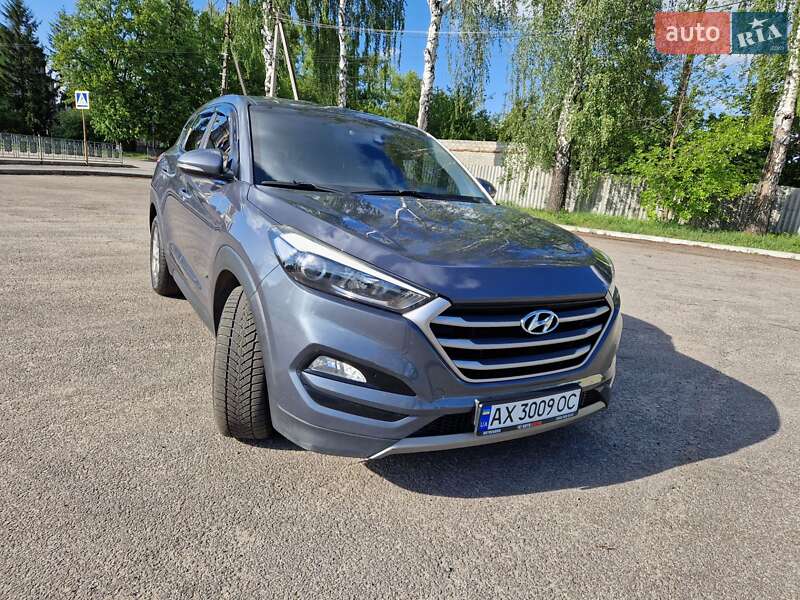Позашляховик / Кросовер Hyundai Tucson 2016 в 