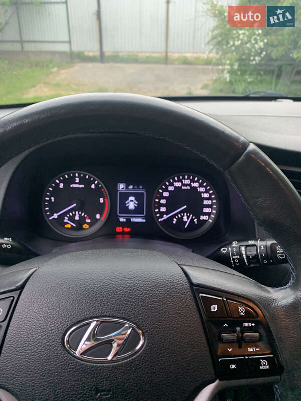 Внедорожник / Кроссовер Hyundai Tucson 2016 в Тульчине