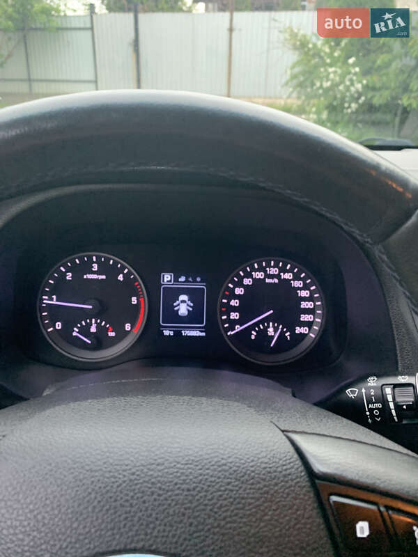 Внедорожник / Кроссовер Hyundai Tucson 2016 в Тульчине