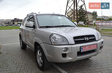 Внедорожник / Кроссовер Hyundai Tucson 2008 в 