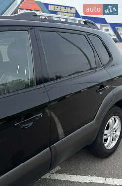 Внедорожник / Кроссовер Hyundai Tucson 2008 в 