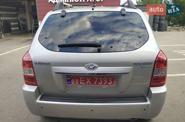 Внедорожник / Кроссовер Hyundai Tucson 2010 в 