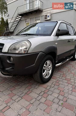 Внедорожник / Кроссовер Hyundai Tucson 2007 в 