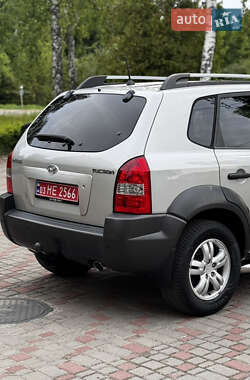 Внедорожник / Кроссовер Hyundai Tucson 2007 в 