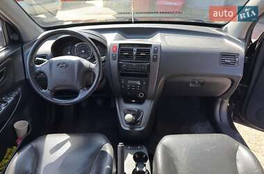 Внедорожник / Кроссовер Hyundai Tucson 2005 в 