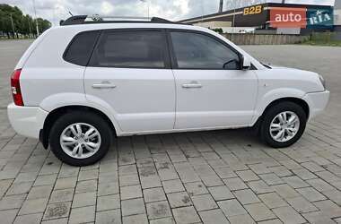 Позашляховик / Кросовер Hyundai Tucson 2008 в 