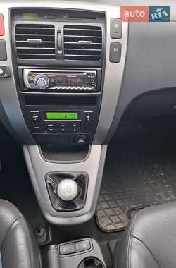 Позашляховик / Кросовер Hyundai Tucson 2008 в 