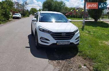 Позашляховик / Кросовер Hyundai Tucson 2016 в Одесі