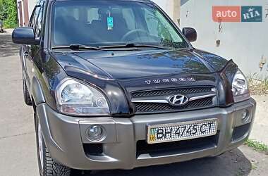 Позашляховик / Кросовер Hyundai Tucson 2012 в 