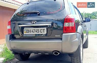 Позашляховик / Кросовер Hyundai Tucson 2012 в 