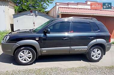 Позашляховик / Кросовер Hyundai Tucson 2012 в 