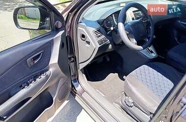 Позашляховик / Кросовер Hyundai Tucson 2012 в 