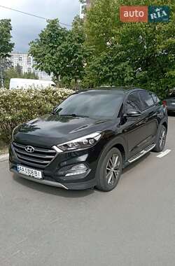 Внедорожник / Кроссовер Hyundai Tucson 2015 в Киеве