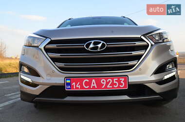 Внедорожник / Кроссовер Hyundai Tucson 2016 в 