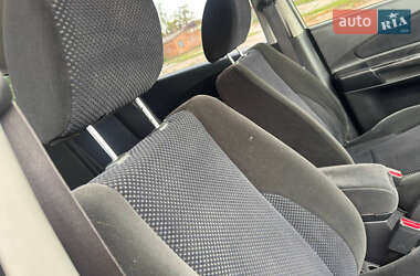 Внедорожник / Кроссовер Hyundai Tucson 2010 в 