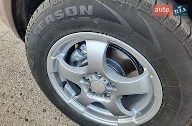 Внедорожник / Кроссовер Hyundai Tucson 2006 в 