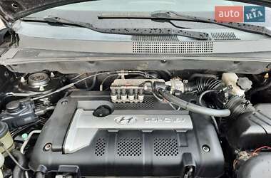 Внедорожник / Кроссовер Hyundai Tucson 2006 в 