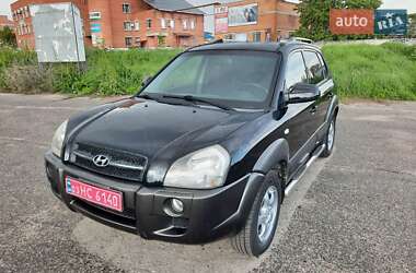 Внедорожник / Кроссовер Hyundai Tucson 2006 в 