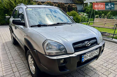 Внедорожник / Кроссовер Hyundai Tucson 2006 в 