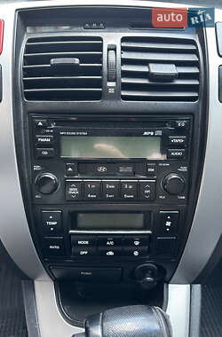 Позашляховик / Кросовер Hyundai Tucson 2007 в 