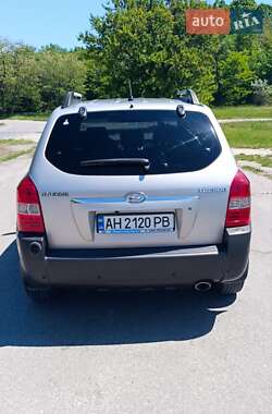 Позашляховик / Кросовер Hyundai Tucson 2006 в 